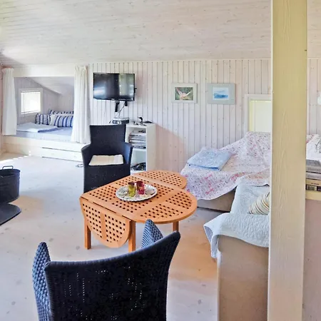 別荘 Beach Front Home In Otterup With Sauna オテルプ